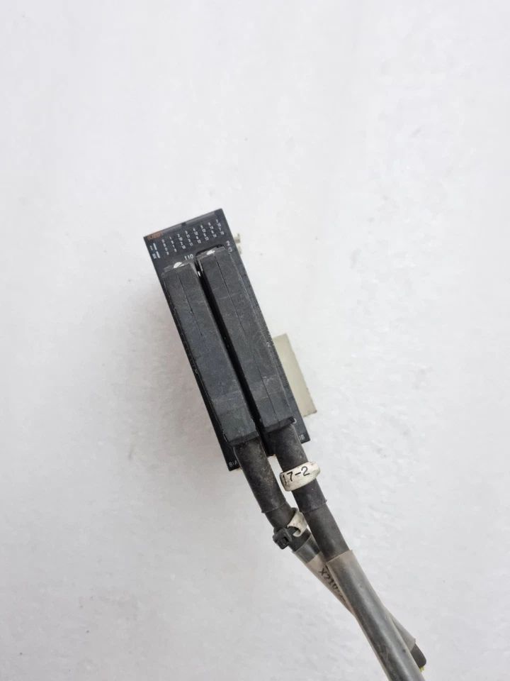 OMRON CJ1W-ID261 INPUT UNIT 24V DC WITH CONNECTOR CJ1WID261 FREE FAST SHIP